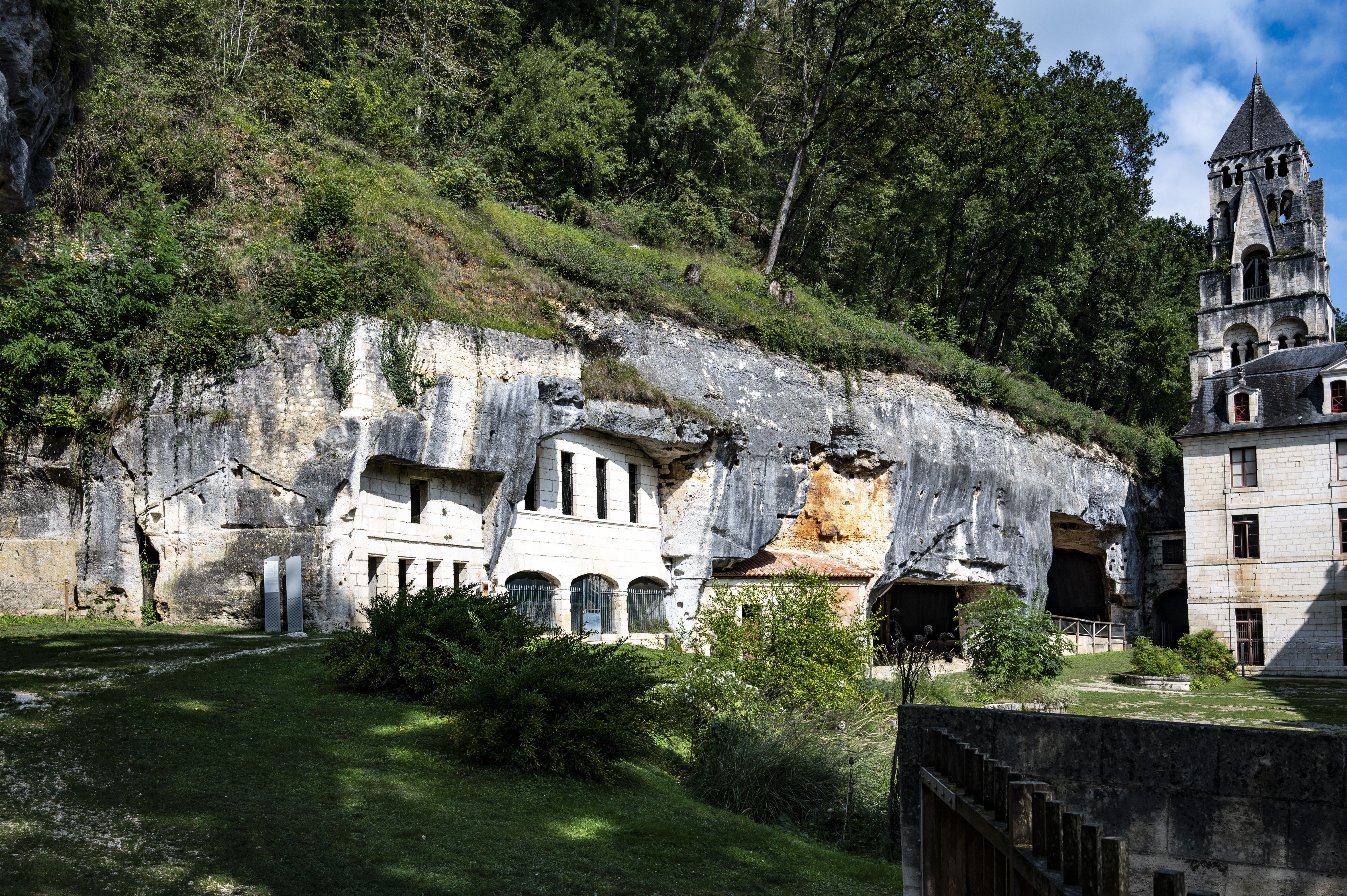 Abbaye et grottes de Brantôme
