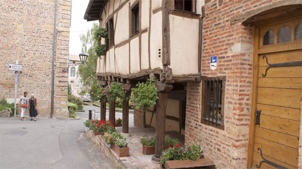 Maison à colombages à Châtillon