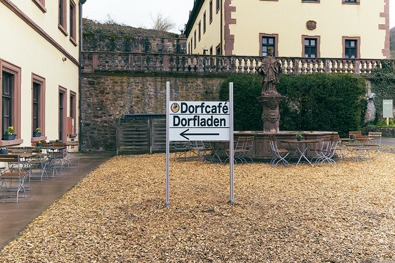Cour du monastère de Neustadt