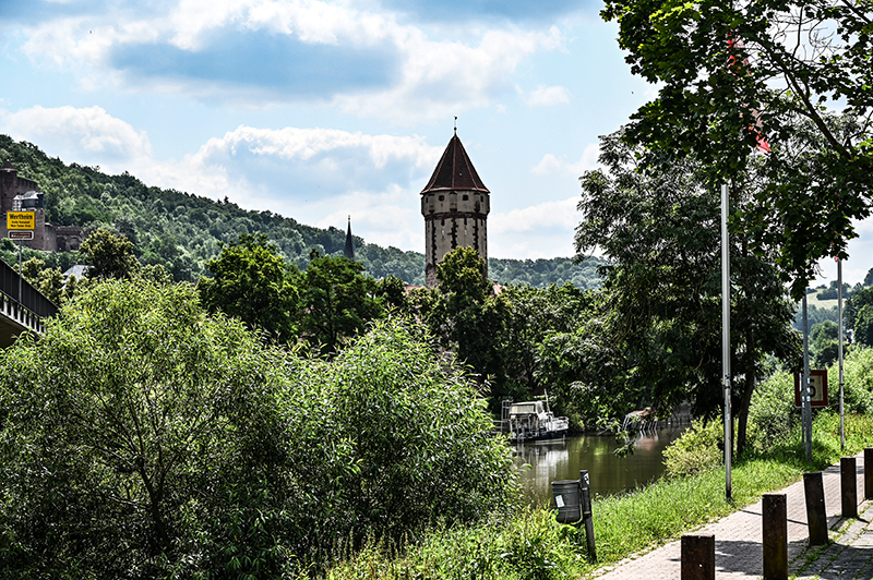 Église et tour