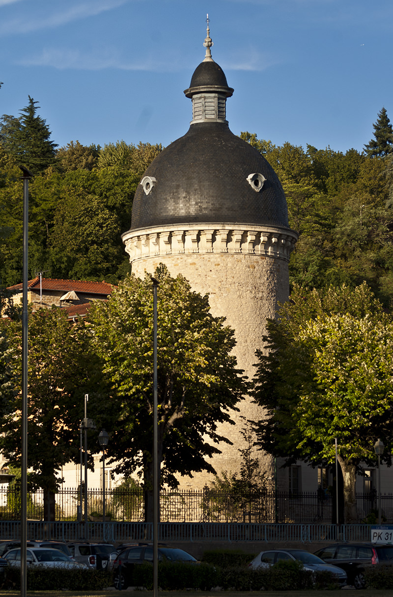 Promenade sur les rives de Trévoux