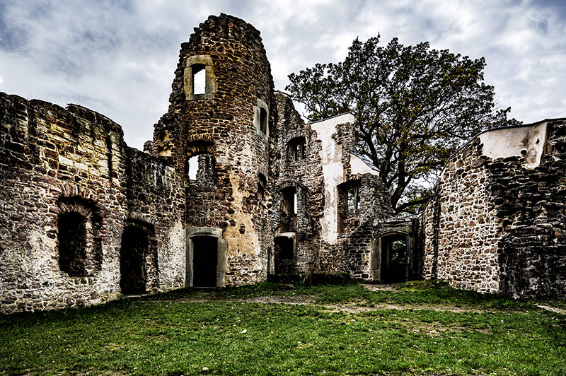 Cour du château de Schwarzenfels