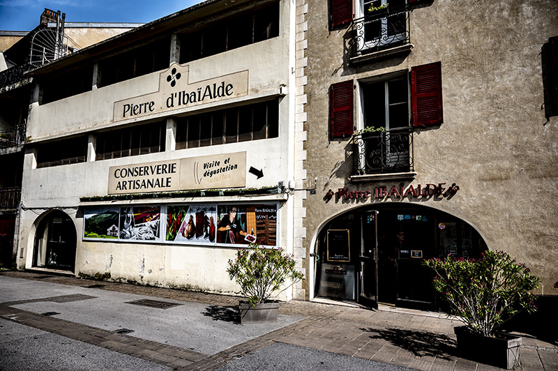 Entrée chez Pierre Ibaïalde à Bayonne | © Bert Schwarz 2026