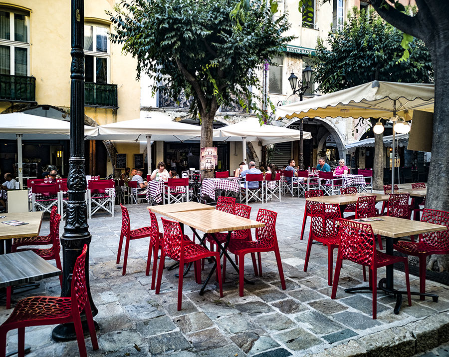 Terrasse sur la Place aux Aires | © Bert Schwarz 2022