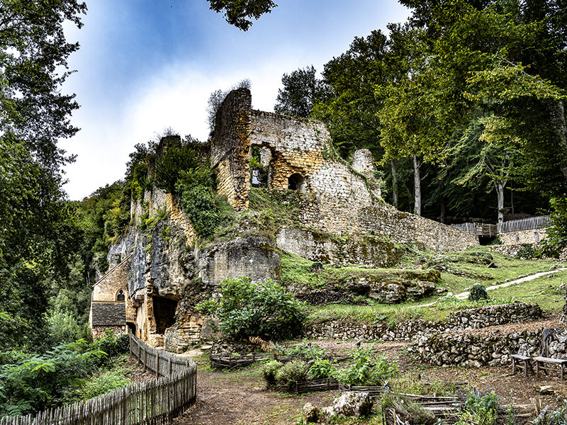 Le château détruit | © Bert Schwarz 2021