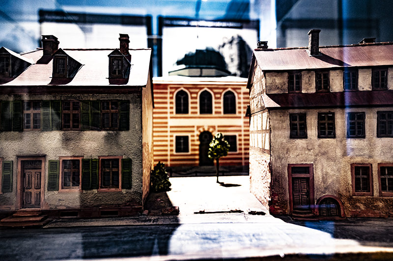 Maquette du quartier avec vue sur la synagogue | © Bert Schwarz 2025
