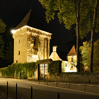 Le donjon du château de St. Léon-sur-Vézère