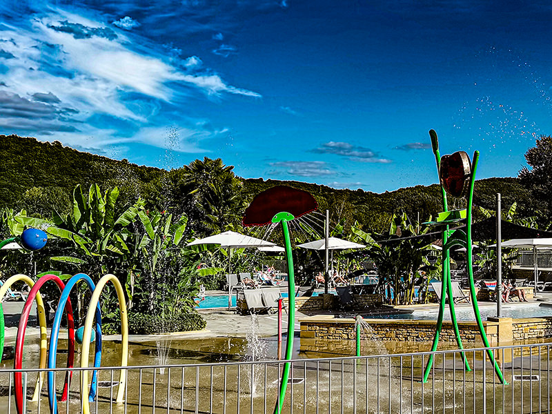 Piscine et domaine