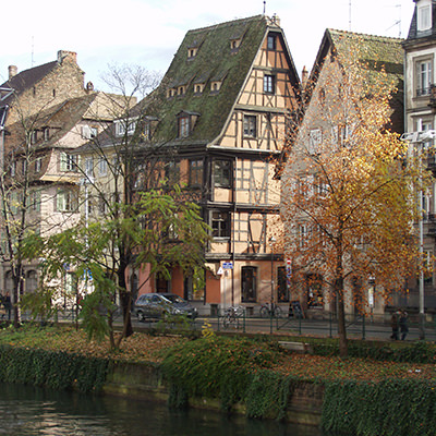 Kanal, Bäume, Fachwerkhäuser, Strasbourg | © Bert Schwarz 2018